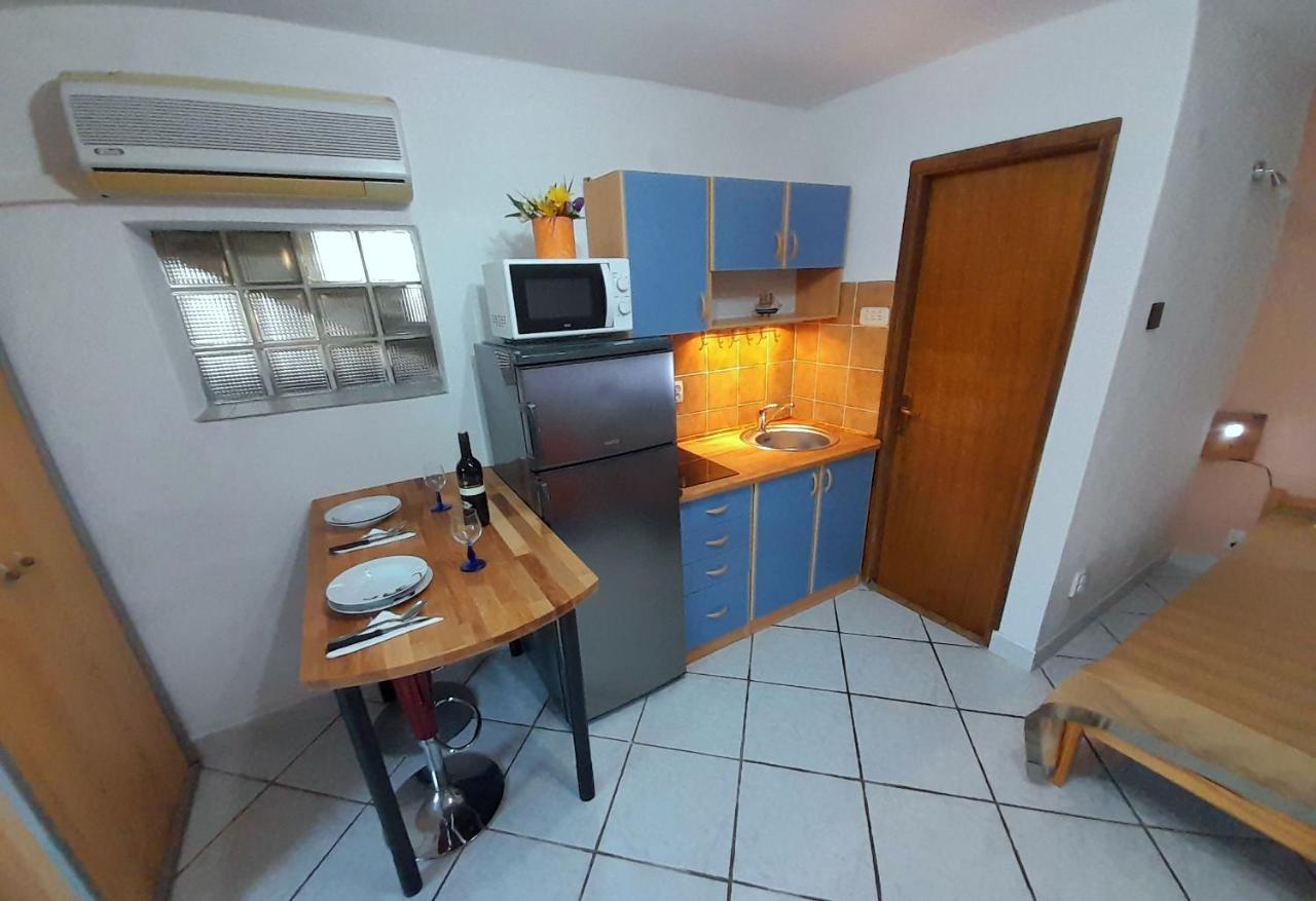 Tea-Dream House Apartment Cesarica Exterior photo