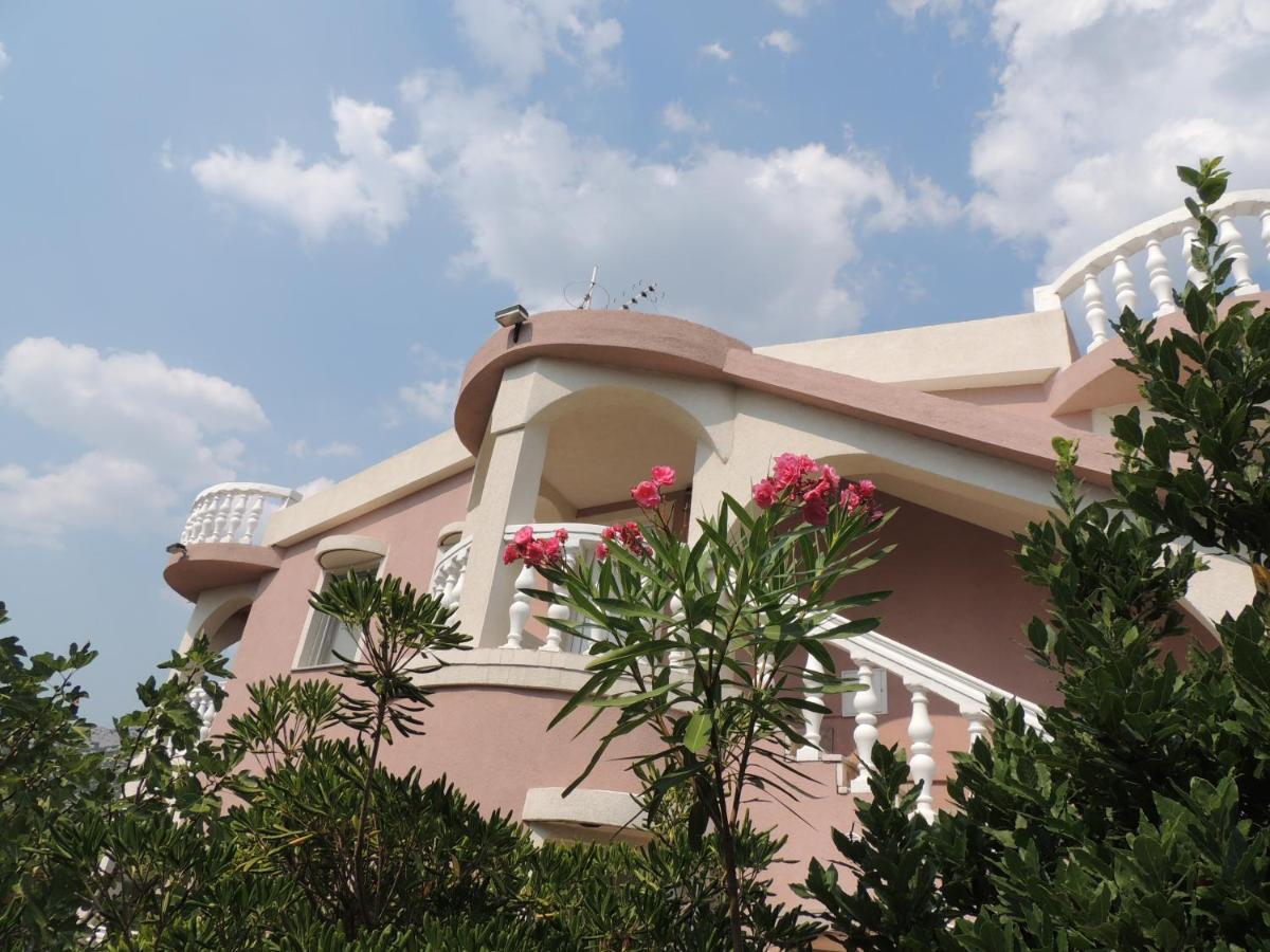 Tea-Dream House Apartment Cesarica Exterior photo